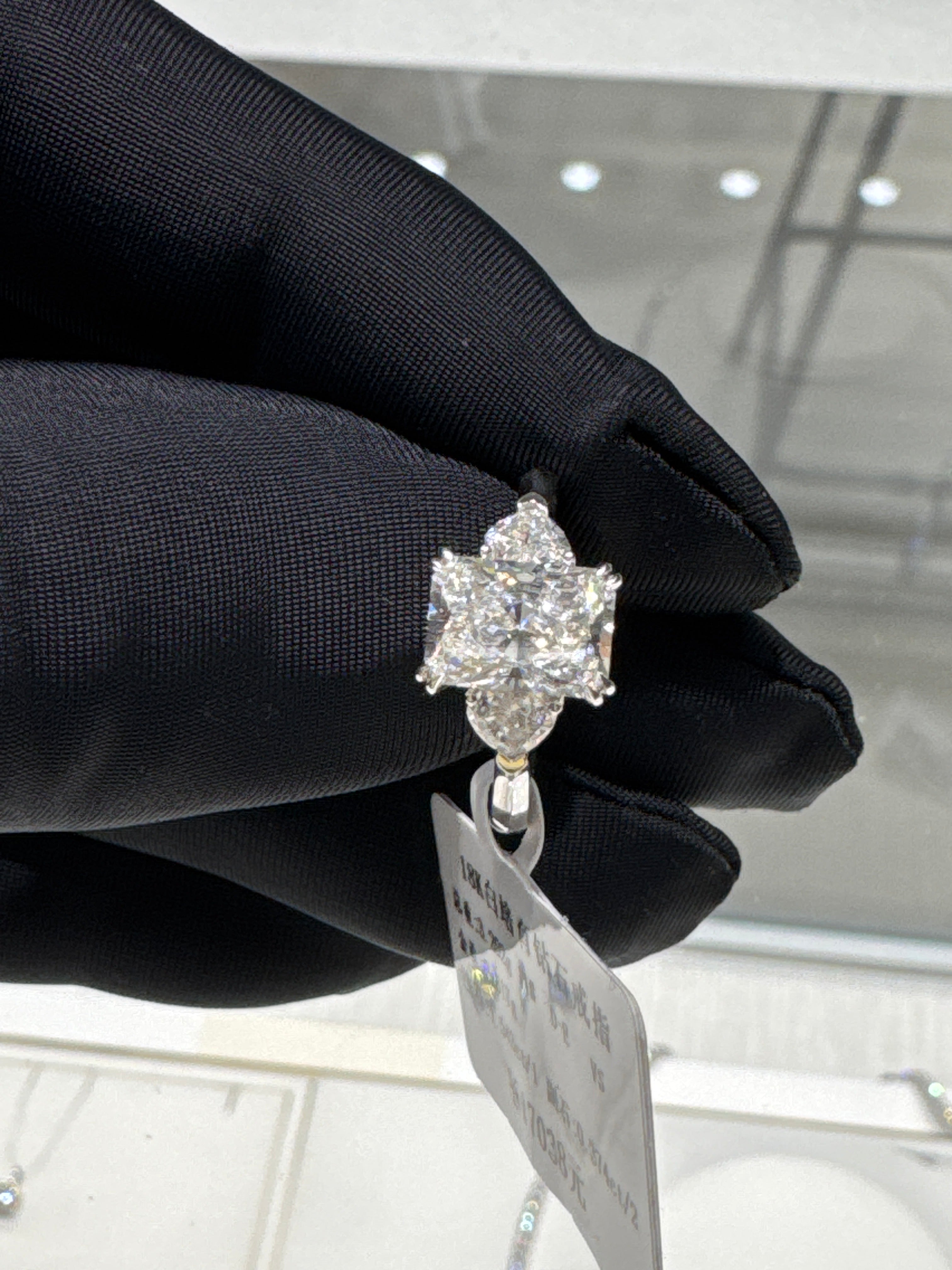 Payment for Carolina(Three stones Radiant Cut 1.54ct+0.37ct)