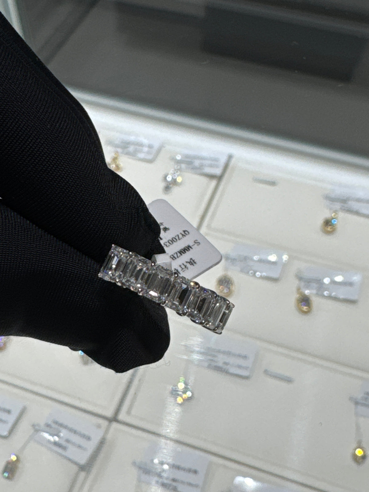 Payment for Giselleberrios to Pay(18k white gold Solitaire ring)(2.128ct emerald cut band)